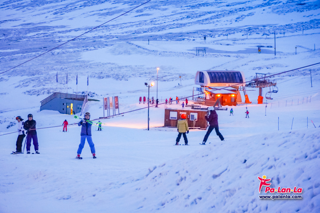 Mt. Hlidarfjall ลานสกี