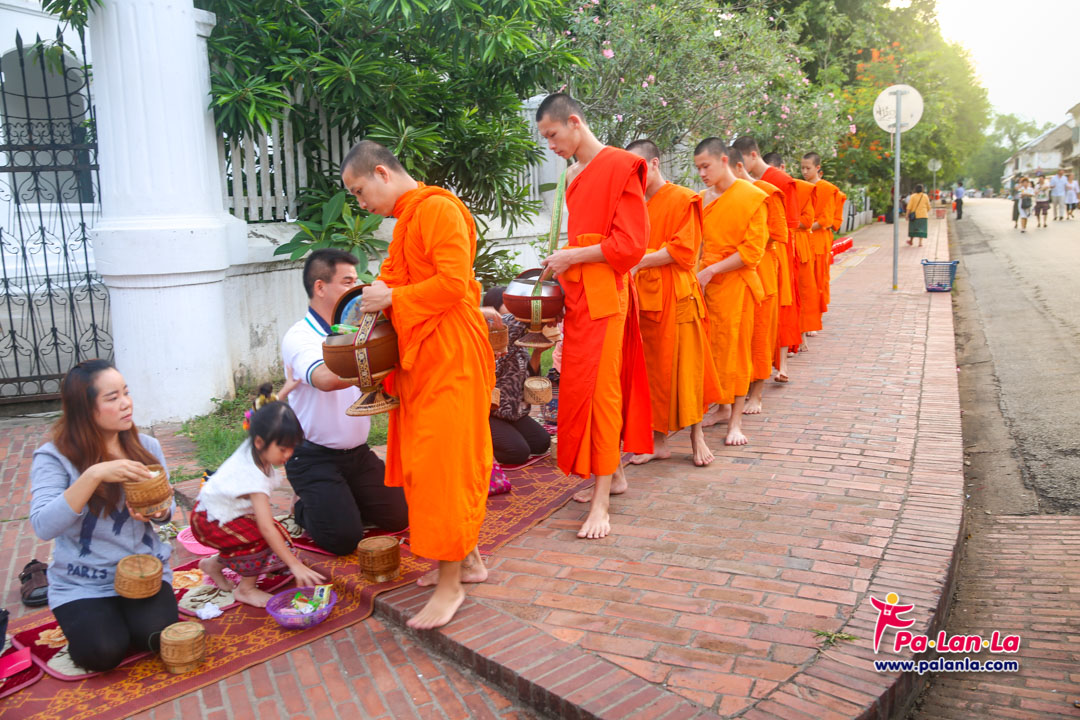 ตักบารตข้าวเหนียว