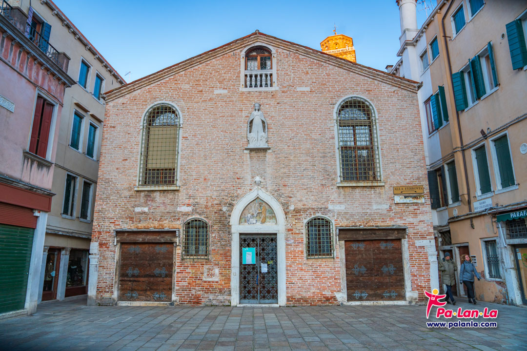 มหาวิหารซานตามารียา กลอริโอซา เดอี ฟรารี เมืองเวนิส ประเทศอิตาลี