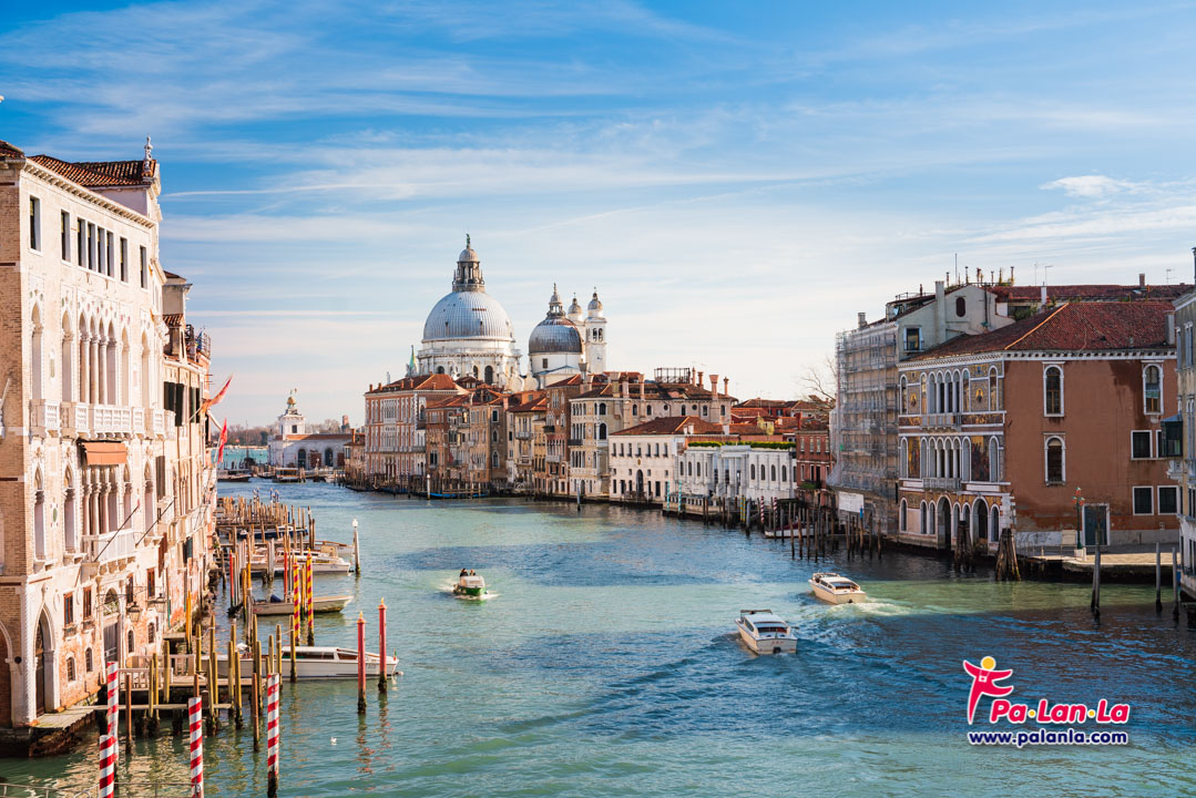คลองแกรนด์คาแนล เมืองเวนิส ประเทศอิตาลี