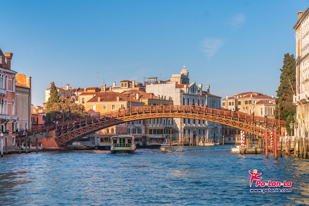 คลองแกรนด์คาแนล เมืองเวนิส ประเทศอิตาลี