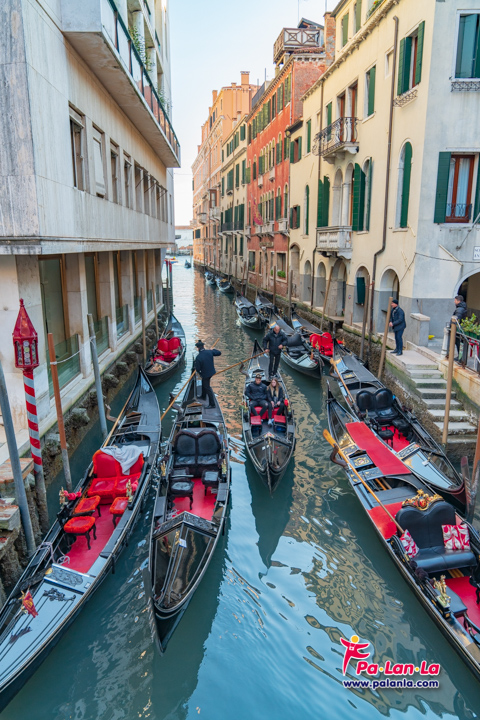 คลองแกรนด์คาแนล เมืองเวนิส ประเทศอิตาลี