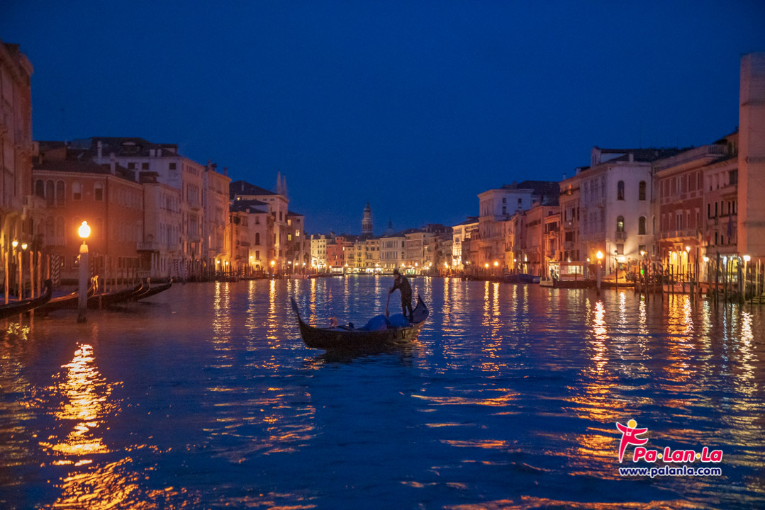 คลองแกรนด์คาแนล เมืองเวนิส ประเทศอิตาลี