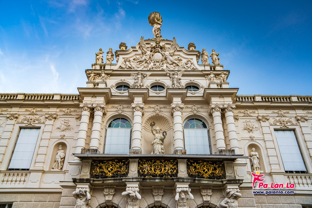 พระราชวังลินเดอร์ฮอฟและสวนลินเดอร์ฮอฟ เมืองมิวนิค ประเทศเยอรมนี