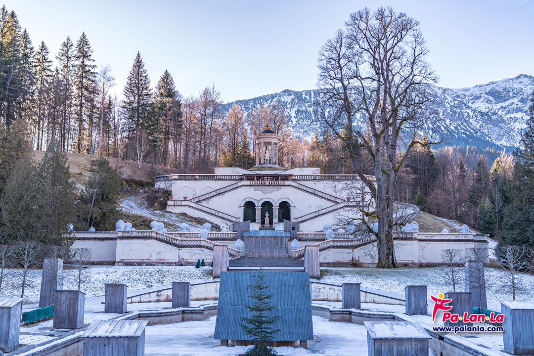พระราชวังลินเดอร์ฮอฟและสวนลินเดอร์ฮอฟ เมืองมิวนิค ประเทศเยอรมนี