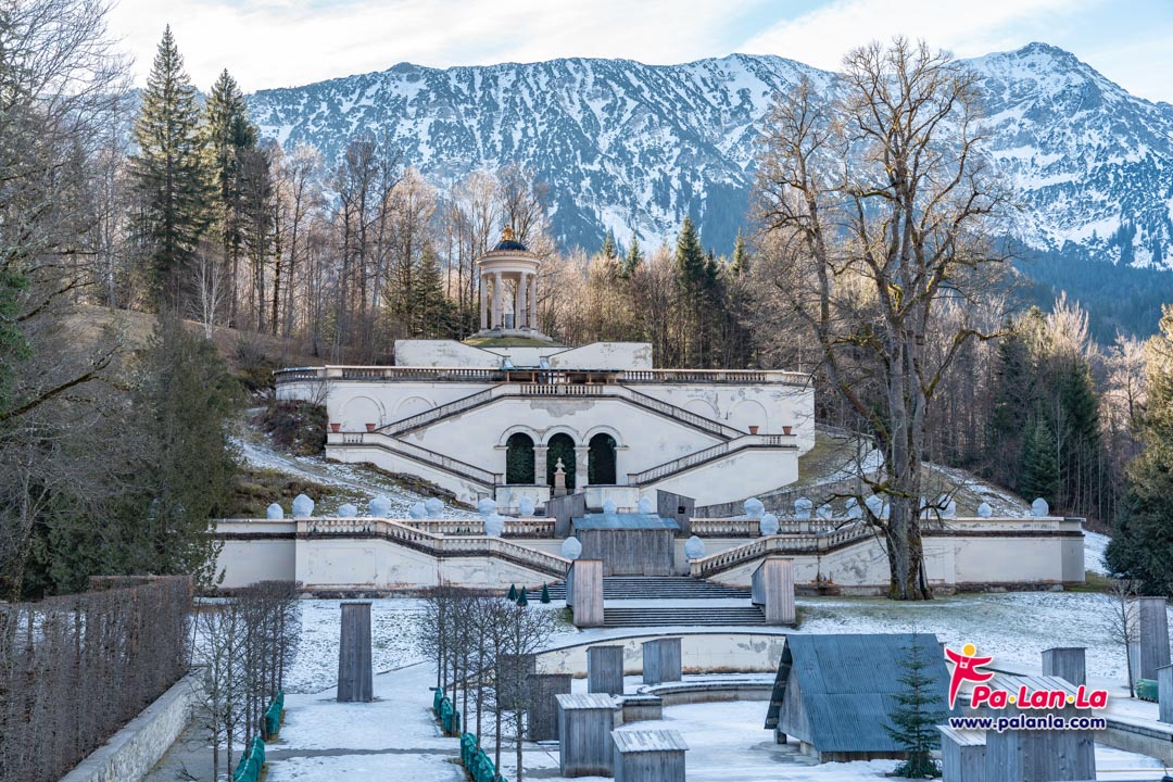 พระราชวังลินเดอร์ฮอฟและสวนลินเดอร์ฮอฟ เมืองมิวนิค ประเทศเยอรมนี