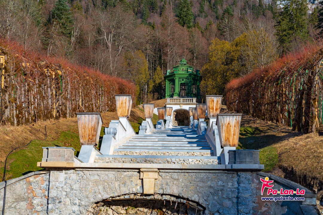 พระราชวังลินเดอร์ฮอฟและสวนลินเดอร์ฮอฟ เมืองมิวนิค ประเทศเยอรมนี