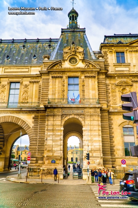 Louvre Museum