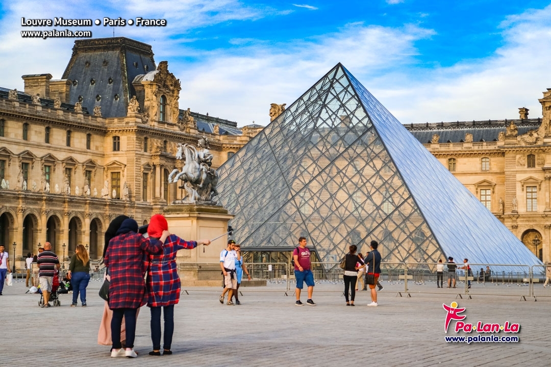 Louvre Museum