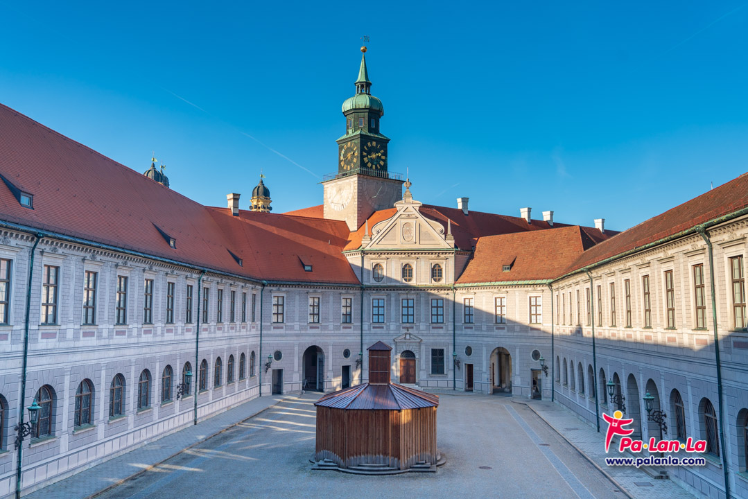 พระราชวังมิวนิคเรสซิเดนซ์ เมืองมิวนิค ประเทศเยอรมนี