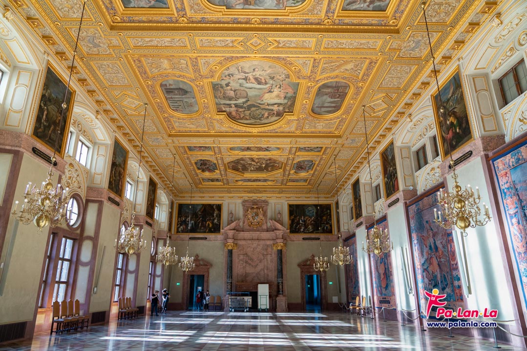 พระราชวังมิวนิคเรสซิเดนซ์ เมืองมิวนิค ประเทศเยอรมนี