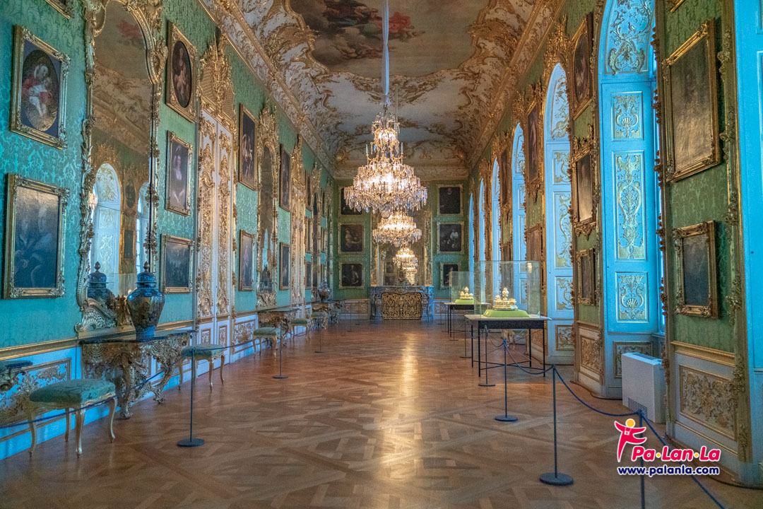 พระราชวังมิวนิคเรสซิเดนซ์ เมืองมิวนิค ประเทศเยอรมนี