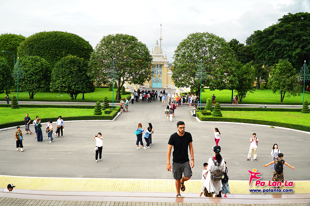 พระราชวังหลวง