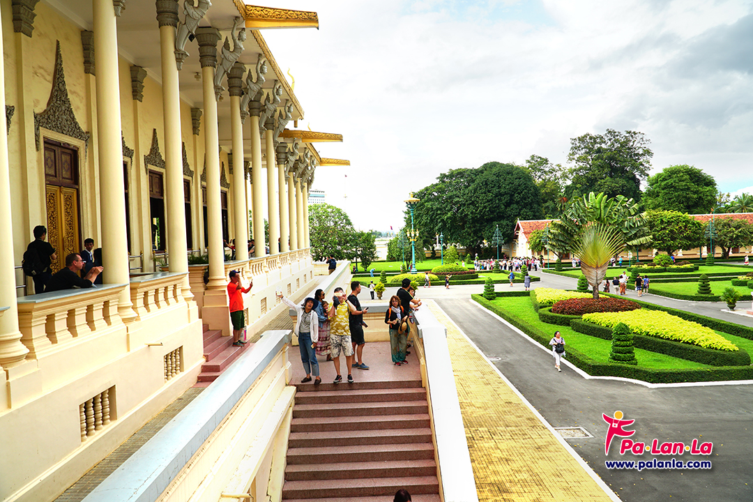 พระราชวังหลวง