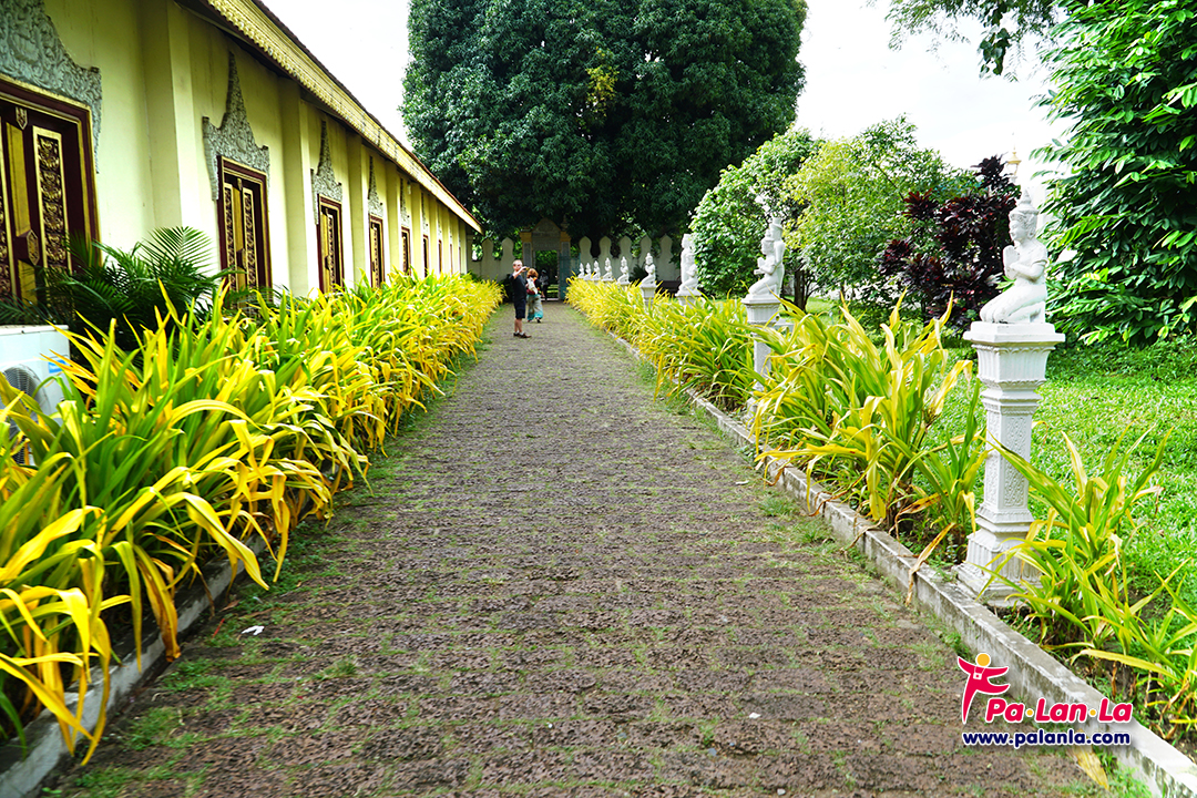 พระราชวังหลวง