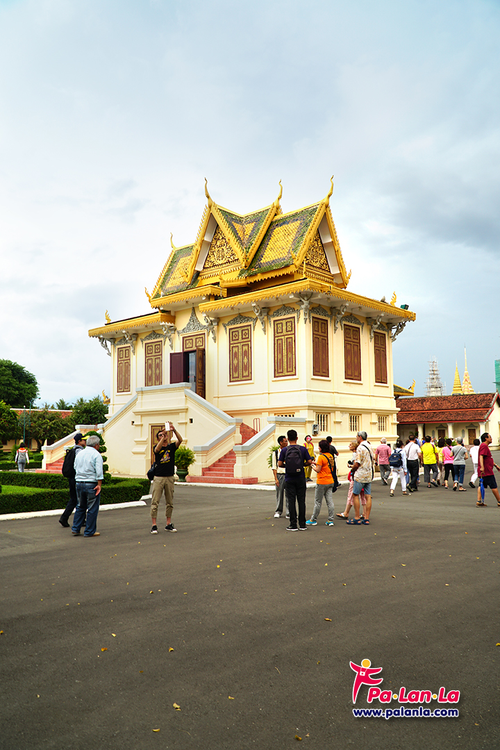 พระราชวังหลวง