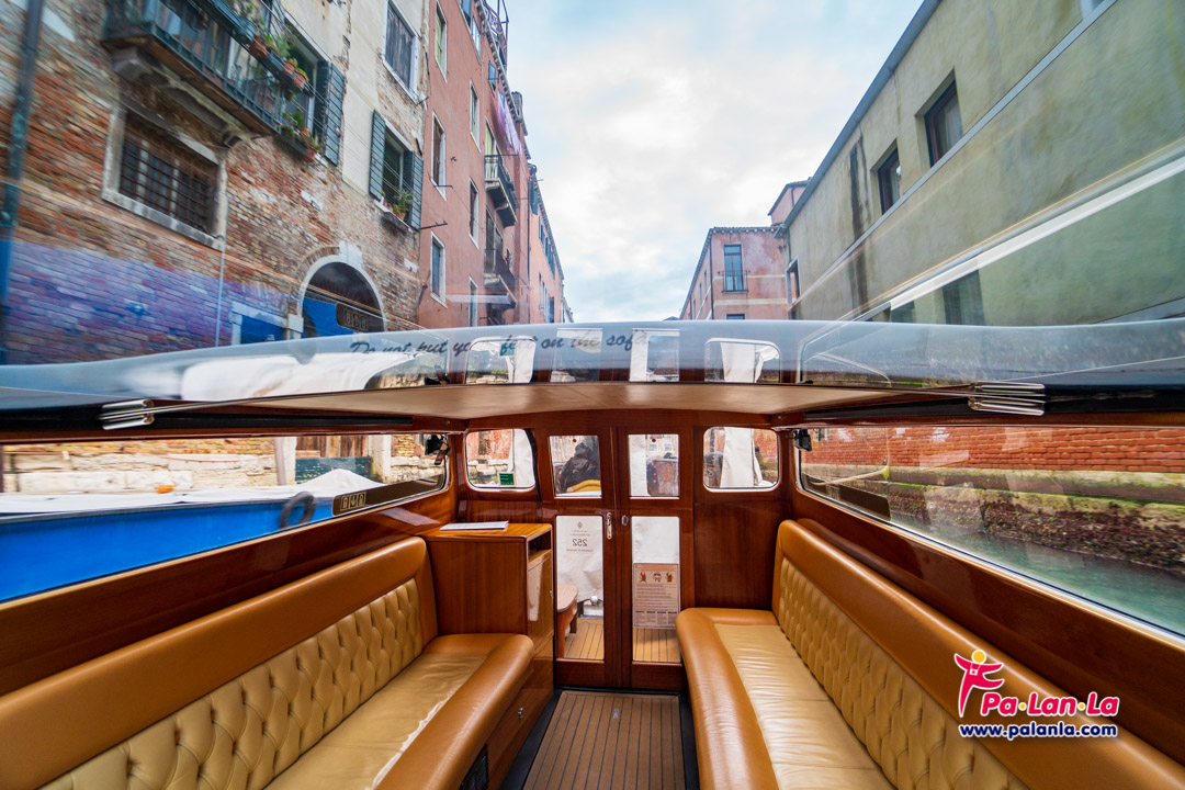 การเดินทางโดยขนส่งสาธารณะในเมืองเวนิส ประเทศอิตาลี