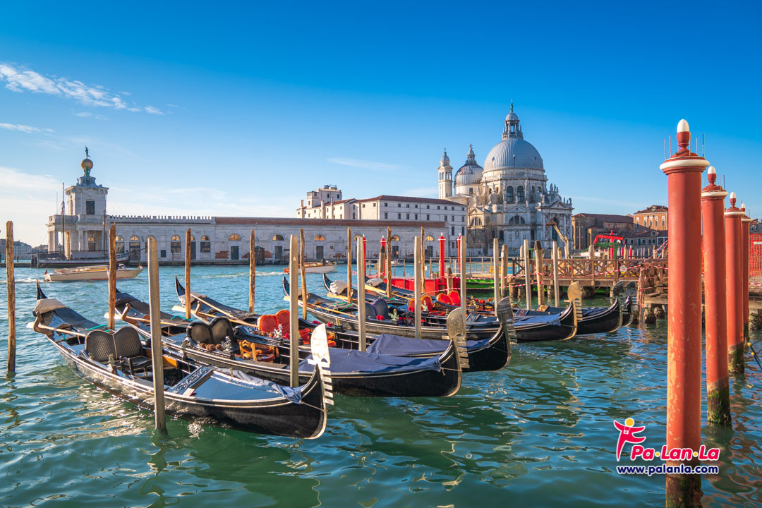 การเดินทางโดยขนส่งสาธารณะในเมืองเวนิส ประเทศอิตาลี