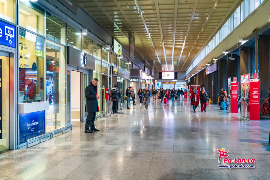 การเดินทางโดยขนส่งสาธารณะในเมืองเวนิส ประเทศอิตาลี