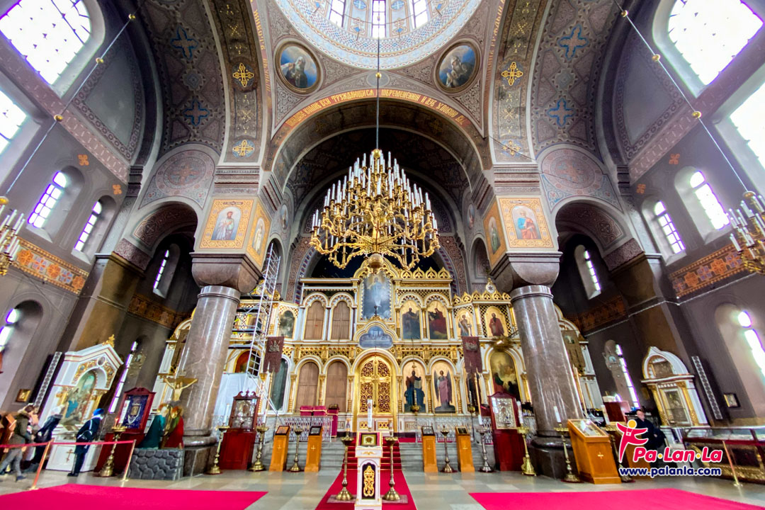 อาสนวิหารอุสเพนสเก้ เมืองเฮลซิงกิ ประเทศฟินแลนด์