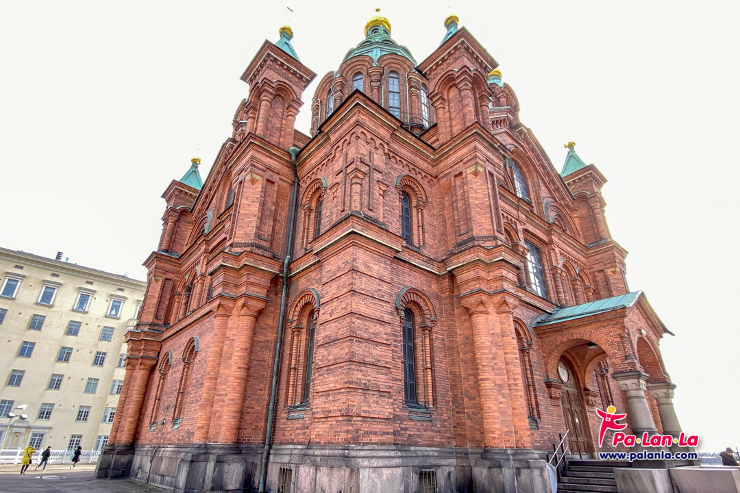 อาสนวิหารอุสเพนสเก้ เมืองเฮลซิงกิ ประเทศฟินแลนด์