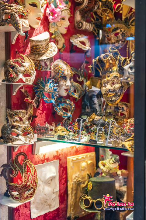 เทศกาลเวนิสคาร์นิวัล เมืองเวนิส ประเทศอิตาลี