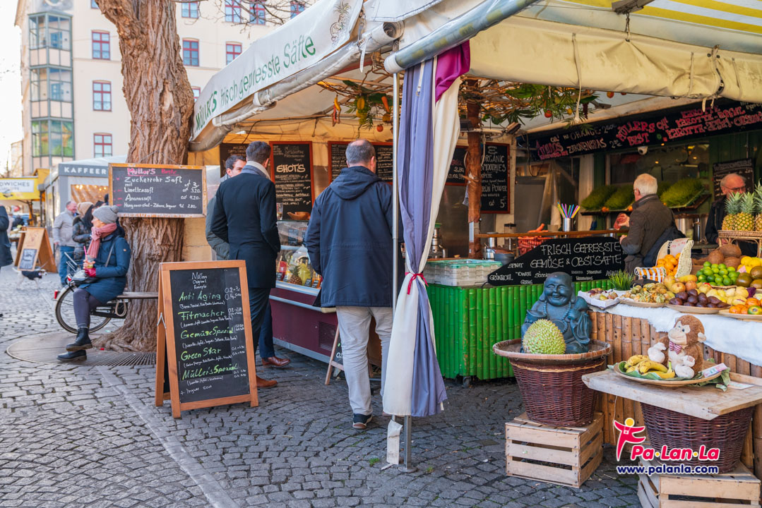 ตลาดวิคทัวเลียน เมืองมิวนิค ประเทศเยอรมนี