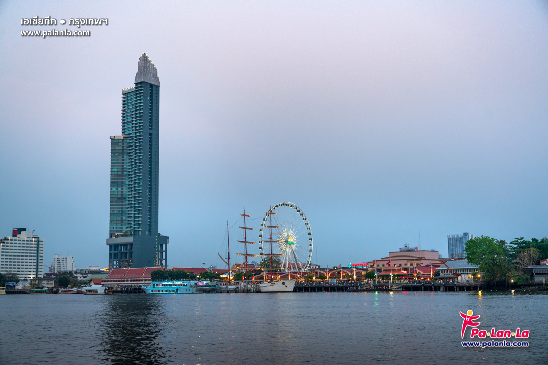 Asiatique The Riverfront