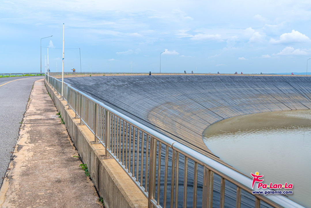 Khao Yai Thieng Electric Wind Turbine