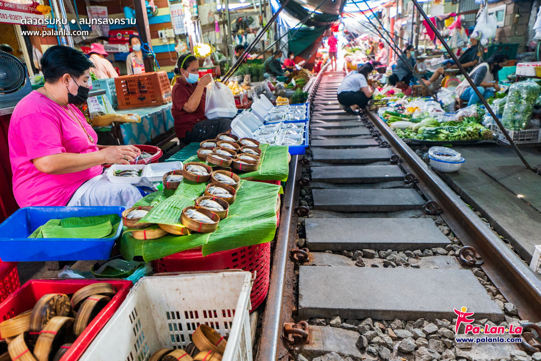 Maeklong Railway Market