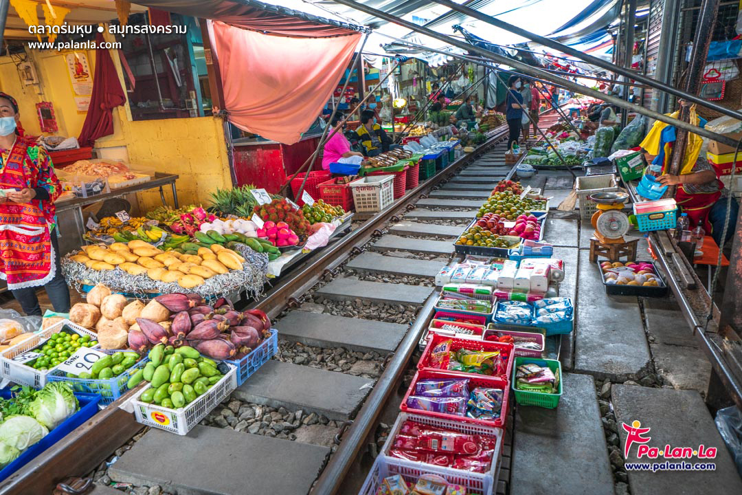 Maeklong Railway Market