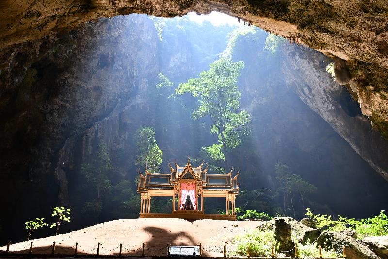 Phraya Nakhon Cave