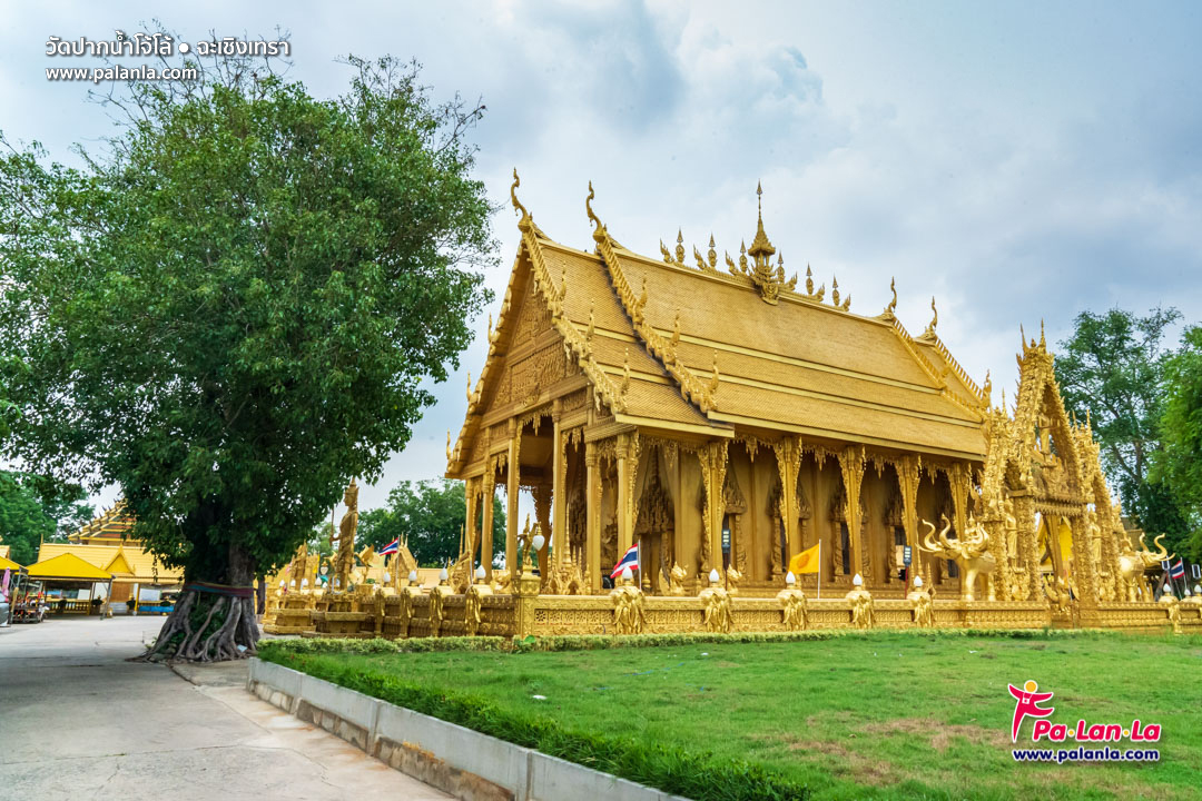 Wat Paknam Jolo